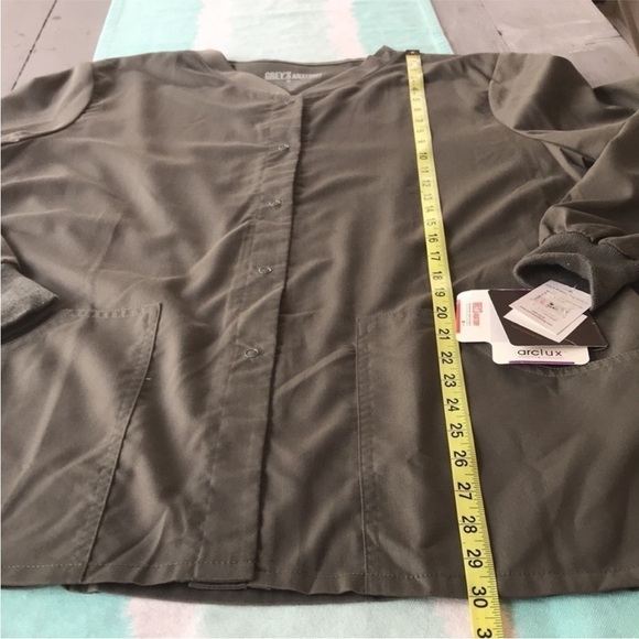 Grey's Anatomy By Barco Long Sleeve 3 Pocket Warm Up Scrub Jacket‎ - Picture 13 of 13